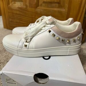 ALDO Prigolia sneaker size 7.5 in good condition